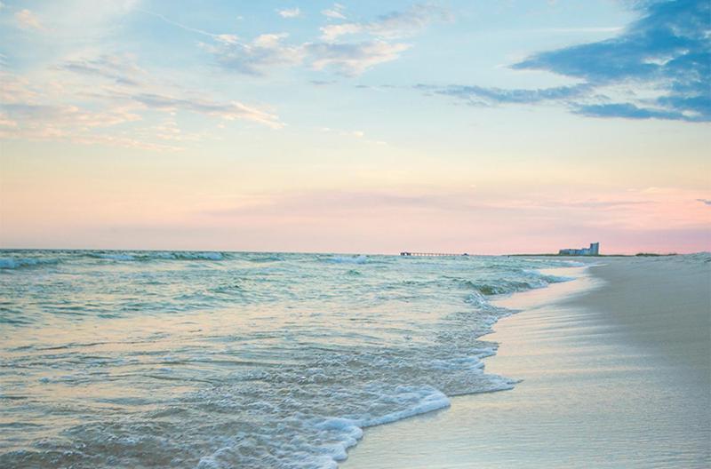 Budget Friendly Condo Perfect For A Romantic Getaway Within Walking Distance To The Beach! Gulf Shores Exterior photo